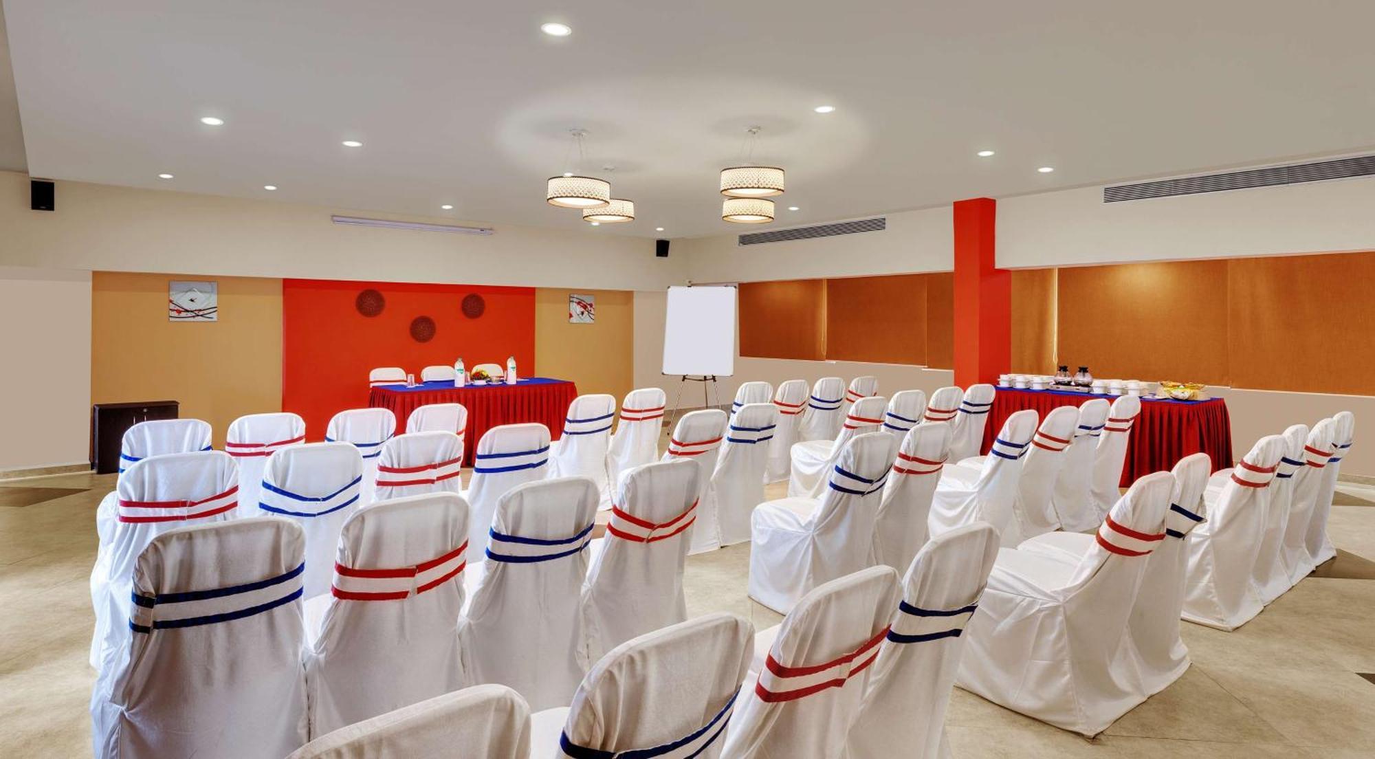 Surestay Plus By Best Western Amritsar Bagian luar foto