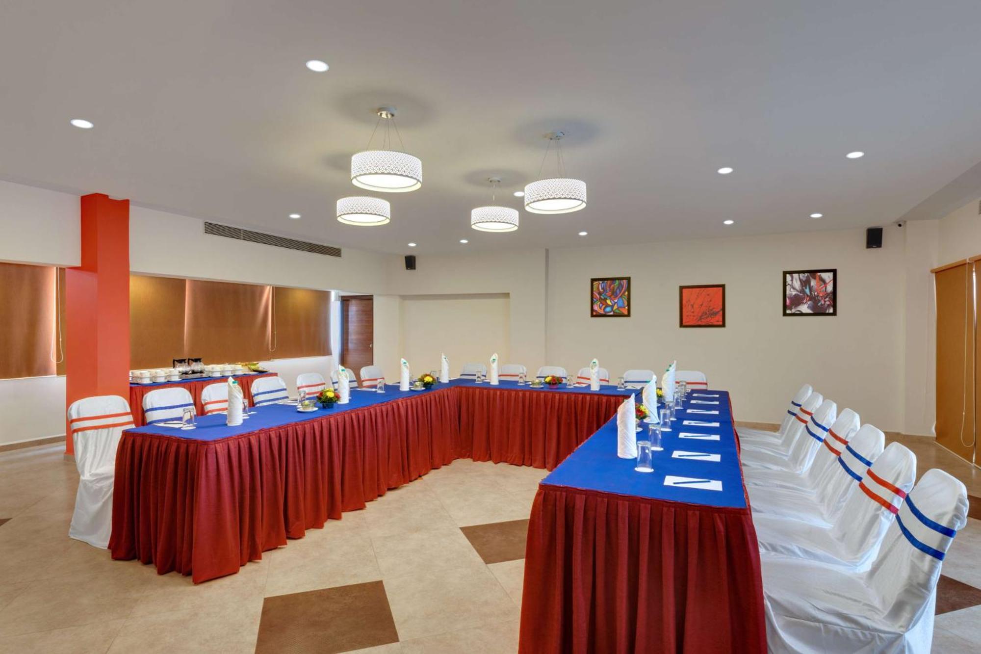 Surestay Plus By Best Western Amritsar Bagian luar foto