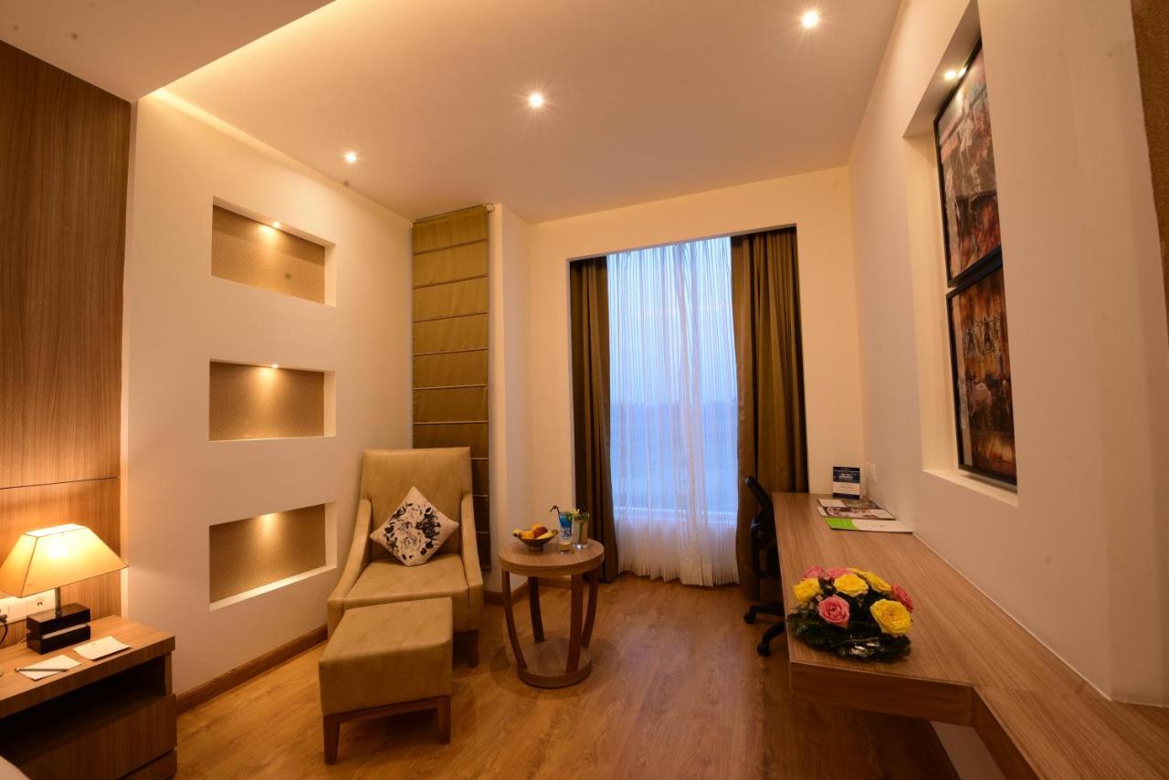 Surestay Plus By Best Western Amritsar Bagian luar foto