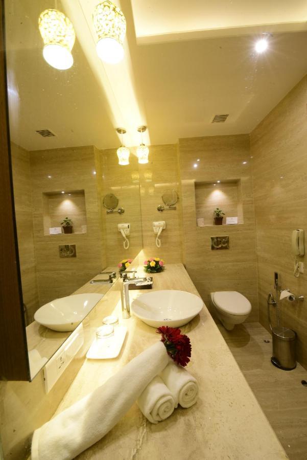 Surestay Plus By Best Western Amritsar Bagian luar foto
