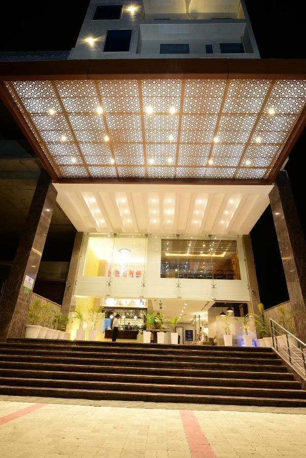 Surestay Plus By Best Western Amritsar Bagian luar foto
